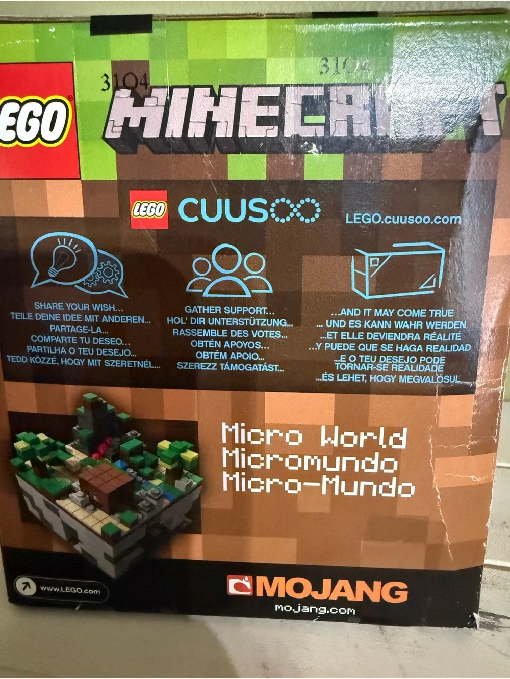 LEGO Minecraft Micro World Set in Green and Brown